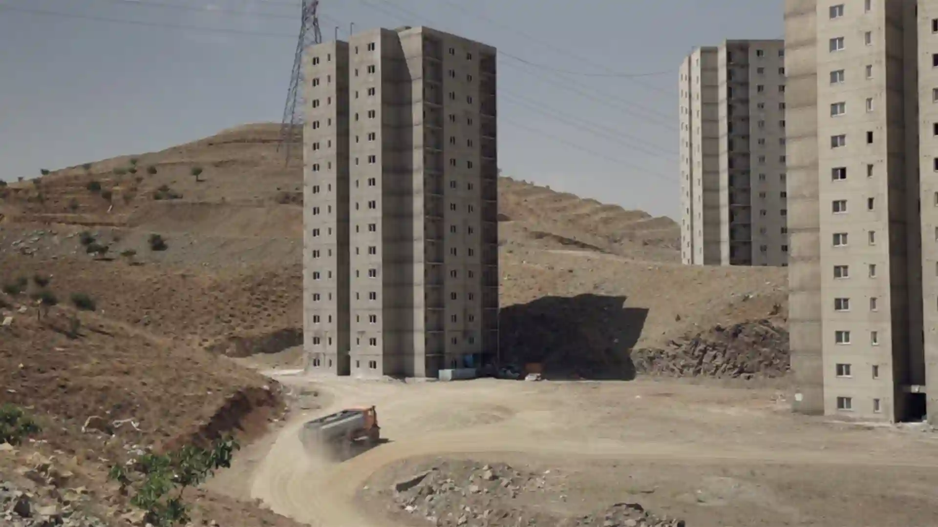 مقایسه مسکن مهر و نهضت ملی مسکن