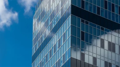 برج DC Tower 2 با نمای فتوولتائیک یکپارچه در وین